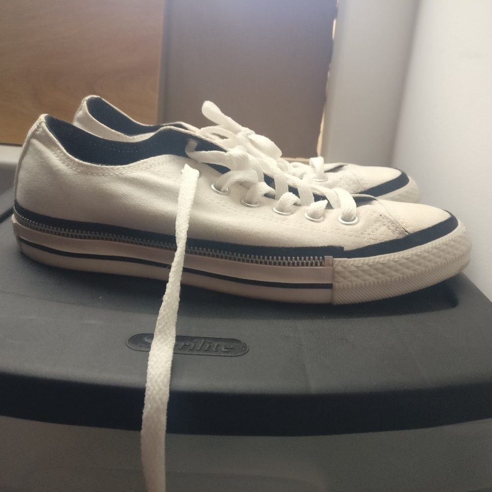 Converse Chuck Taylor Allstar White with zipper
